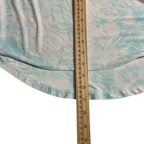 Chicos Womens Blouse Size 2 or Large White Blue Embroidered V Neck 3/4 Sleeve - Picture 10 of 13